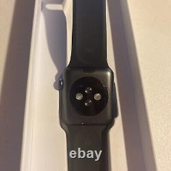 Apple Watch Series 3 38mm Space Gray Aluminum Black Sport Band GPS With Extras